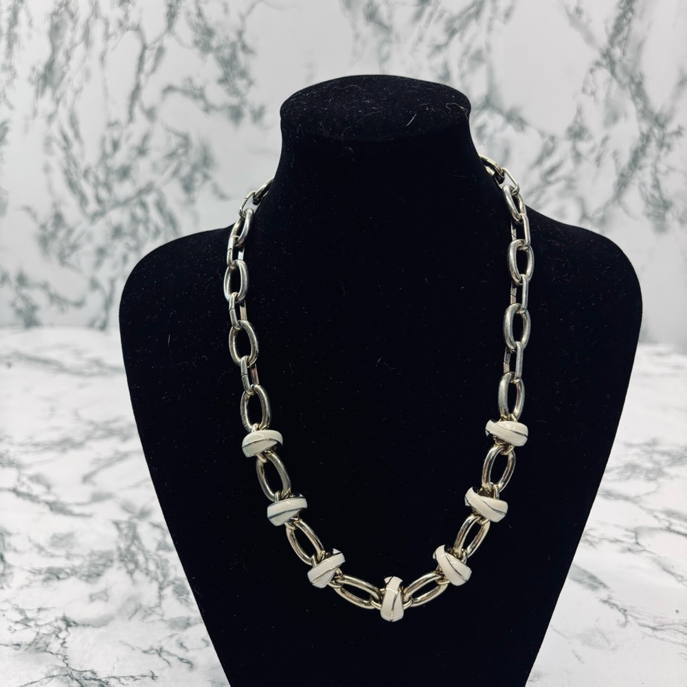 Pappagallo Silver and Cream Necklace